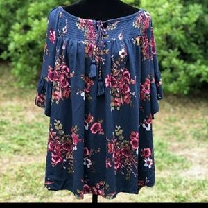 Floral Blouse size 16-18